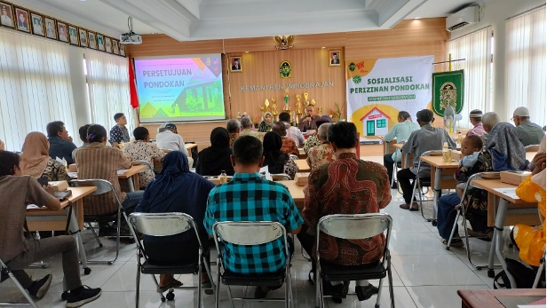 SOSIALISASI PERIZINAN PONDOKAN  DI KEMANTREN WIROBRAJAN